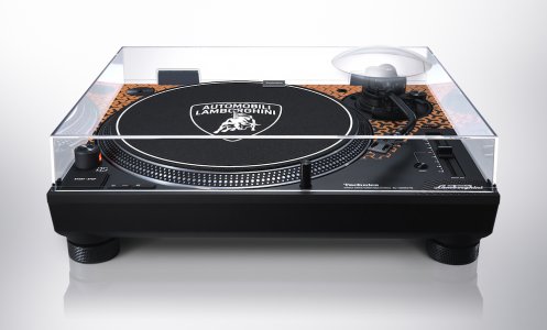 Technics_x_Lamborghini_SL_1200MK7B_O_06.jpg