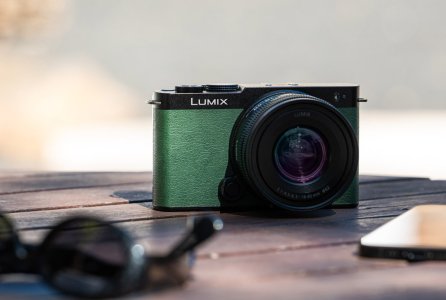 Panasonic_S9_tout_vert.jpg