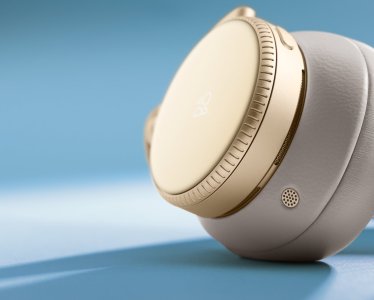 Beoplay H100 0030.jpg