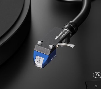 Audio-technica AT-LP8X_AT-LH11H+AT-OC9XEB.jpg