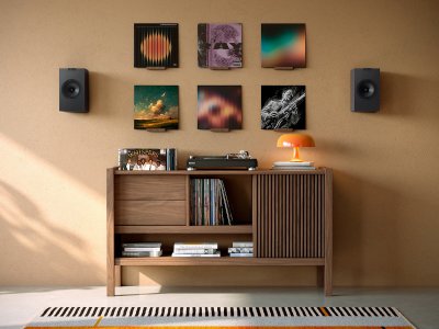 KEF_Q1 Meta_B2WallBracket_lifestyle image.jpg