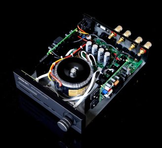 Eleven_Audio_A390_inside-1.jpg