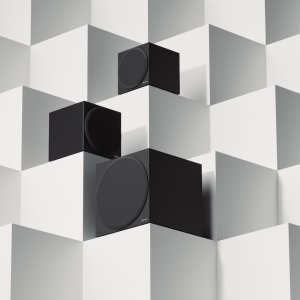 MA_Vestra_Key-Visual_Group_Black.jpg