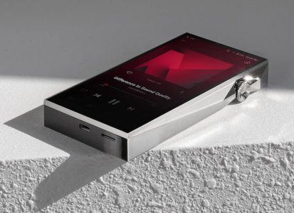 astell-kern-sp4000-bottom-angle.jpg astell-kern-sp4000-bottom-angle.jpg