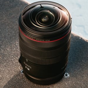 Canon_RF714mm F283_OnMag.jpg