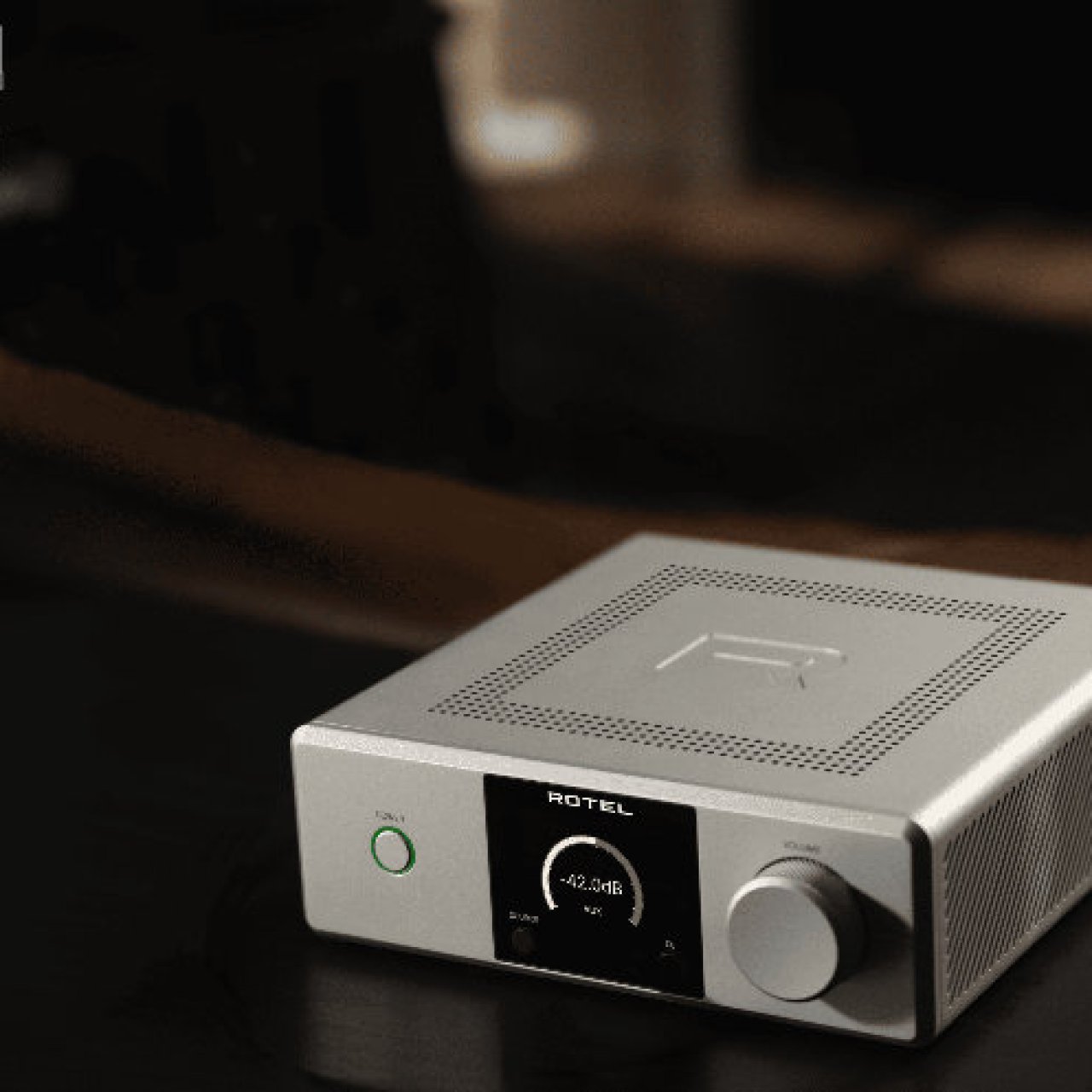 Europe Audio Diffusion distribue Rotel