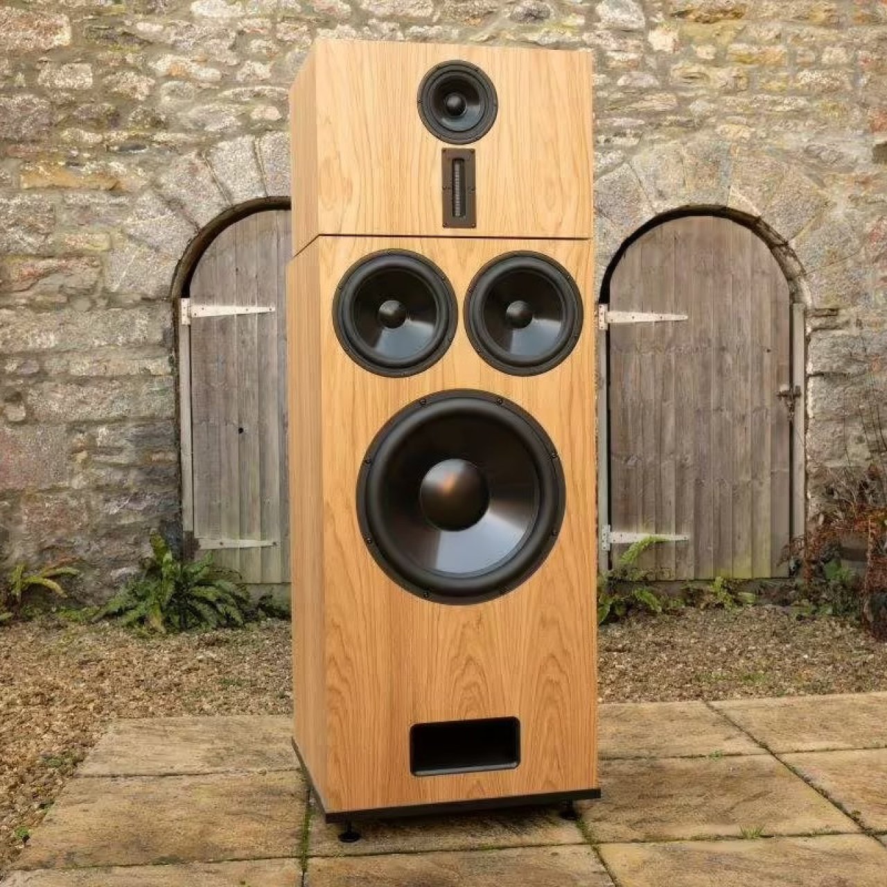 Graham Audio VOTU (Voice of the Universe) Mirama : enceinte Hifi High End puisant dans l'héritage de la glorieuse époque de la stéréo