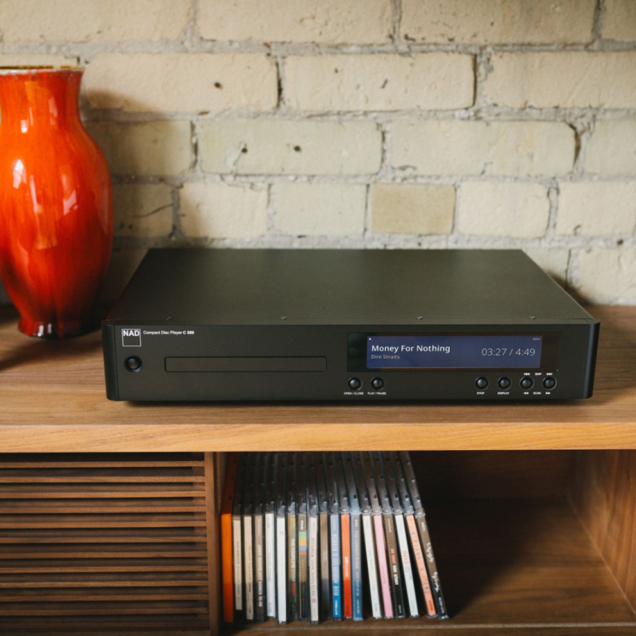 NAD C 589, lecteur de CD-Audio avec traitement QRONO d2a et DDH : serait-ce un game changer ?