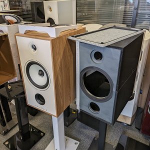 Visite_Triangle_Soissons_R&D_stock_et_showroom00011.jpg