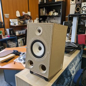Visite_Triangle_Soissons_R&D_stock_et_showroom00006.jpg