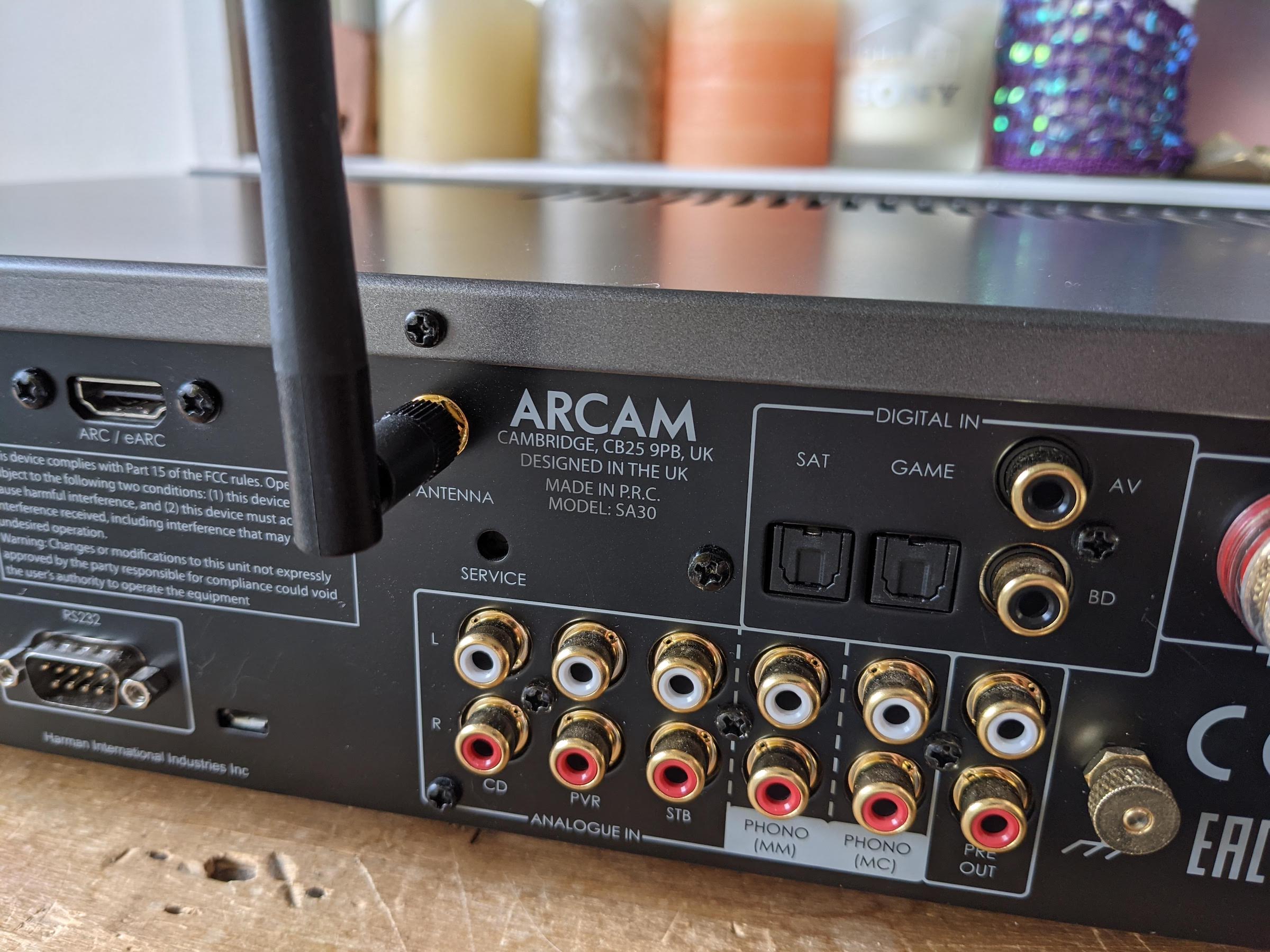 Arcam_SA30_extreieur_et_interieur-00007.jpg