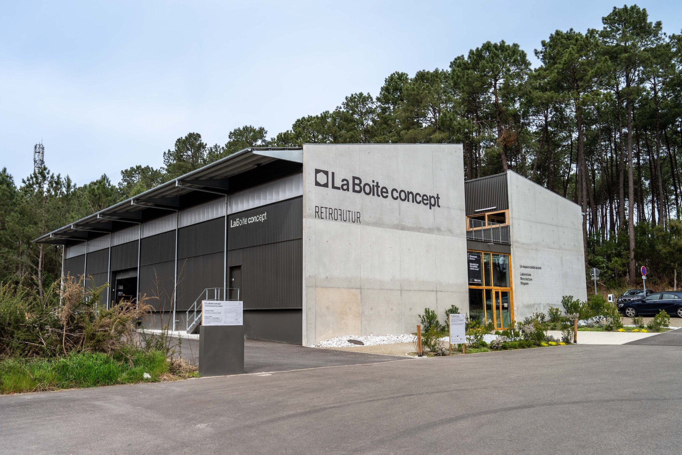 LaBoiteConcept-Inauguration-1346-copyright-Lily Blue.jpg