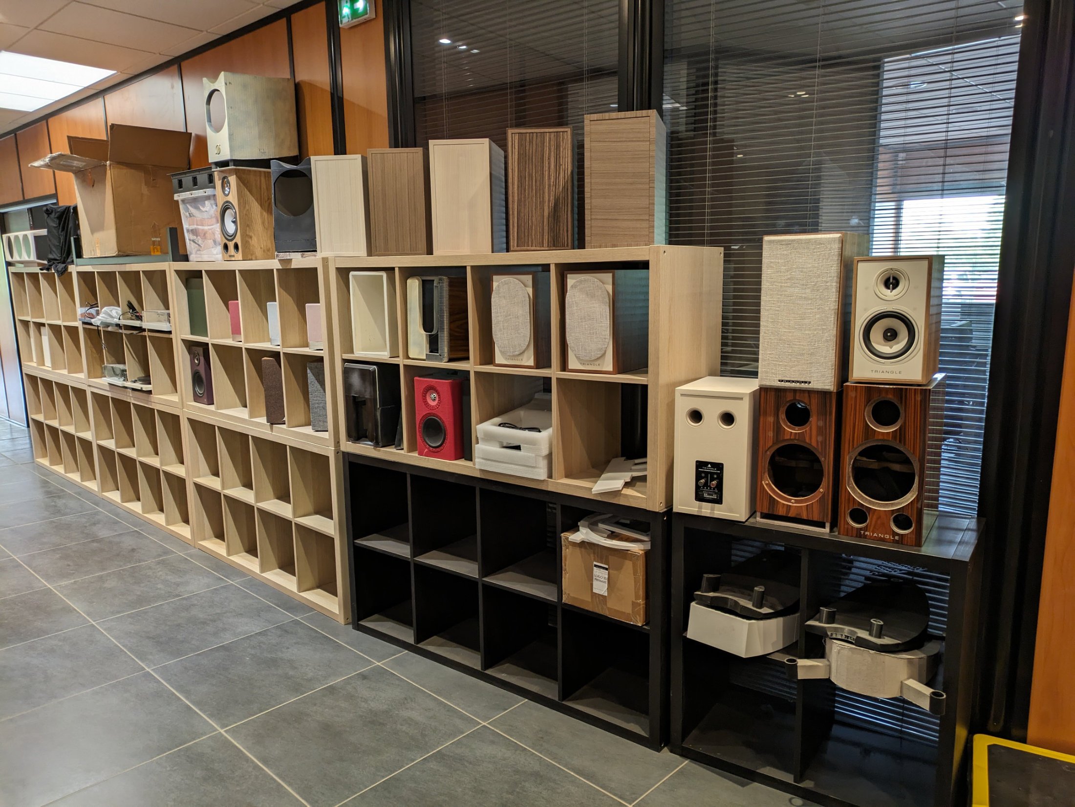Visite_Triangle_Soissons_R&D_stock_et_showroom00001.jpg