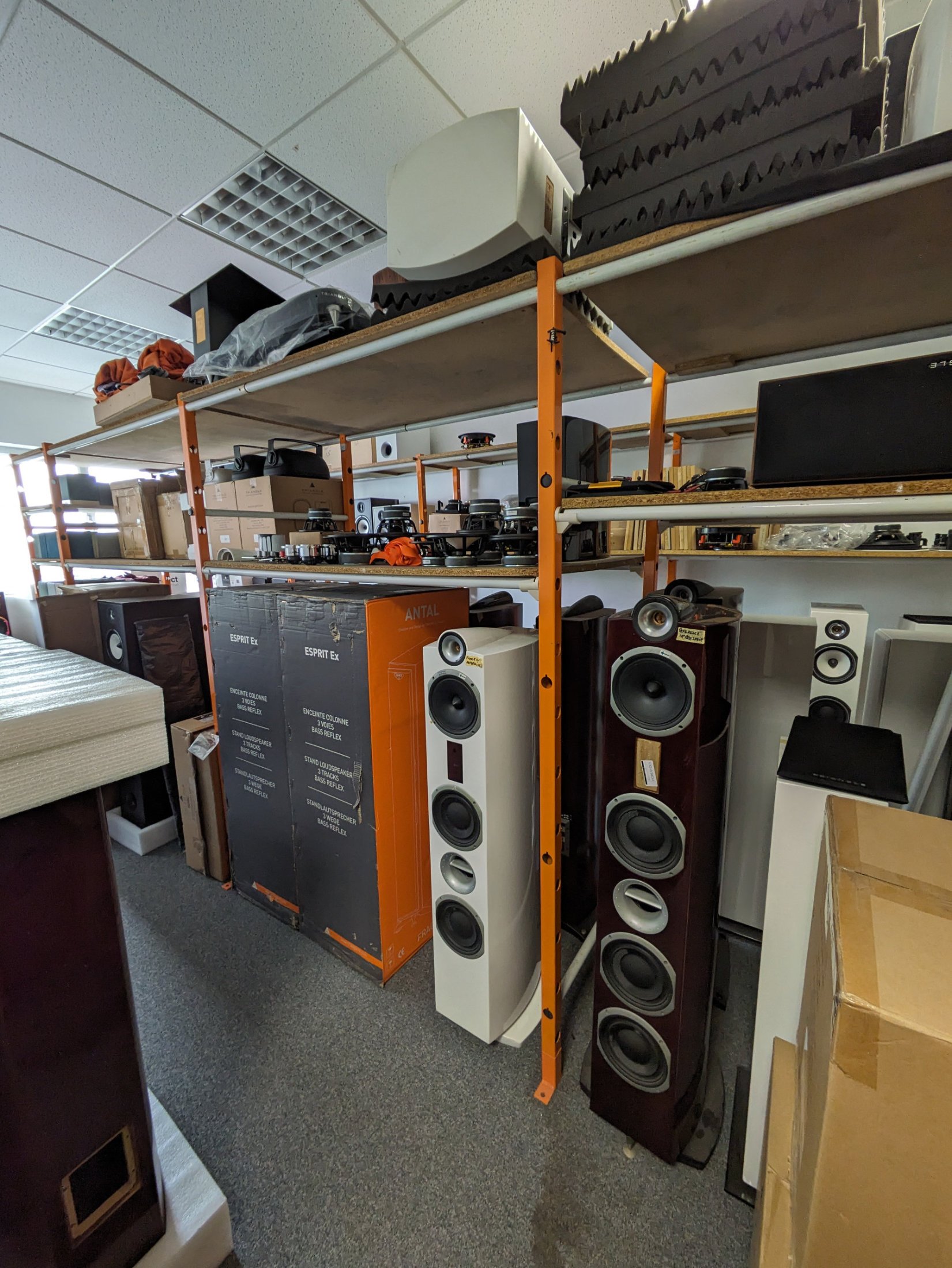 Visite_Triangle_Soissons_R&D_stock_et_showroom00024.jpg