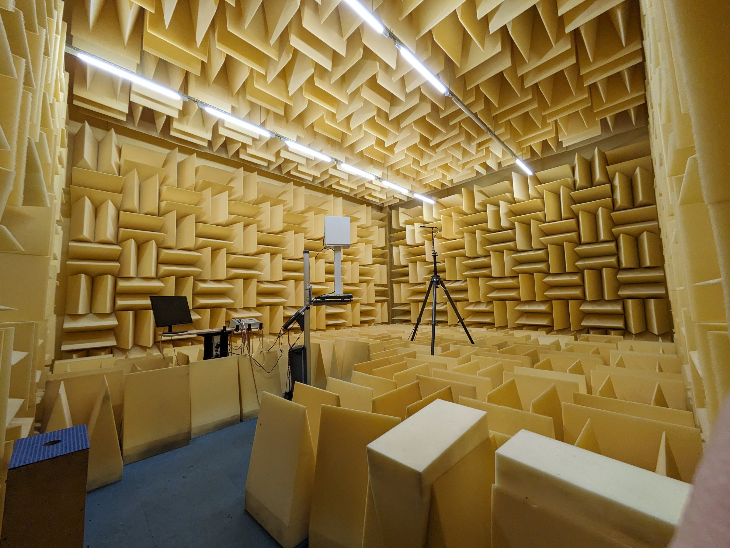 Visite_Triangle_Soissons_R&D_stock_et_showroom00027.jpg