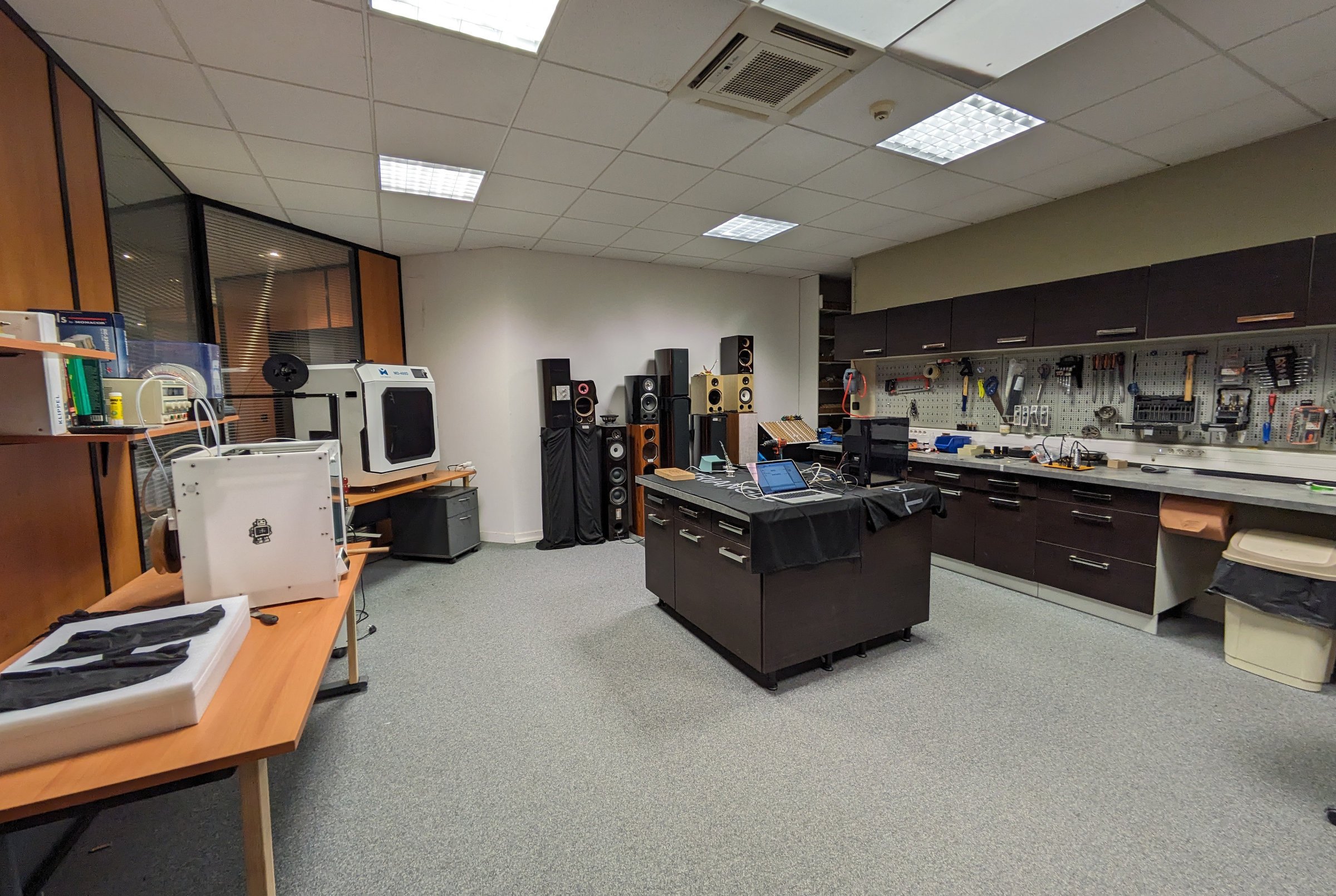 Visite_Triangle_Soissons_R&D_stock_et_showroom00029.jpg